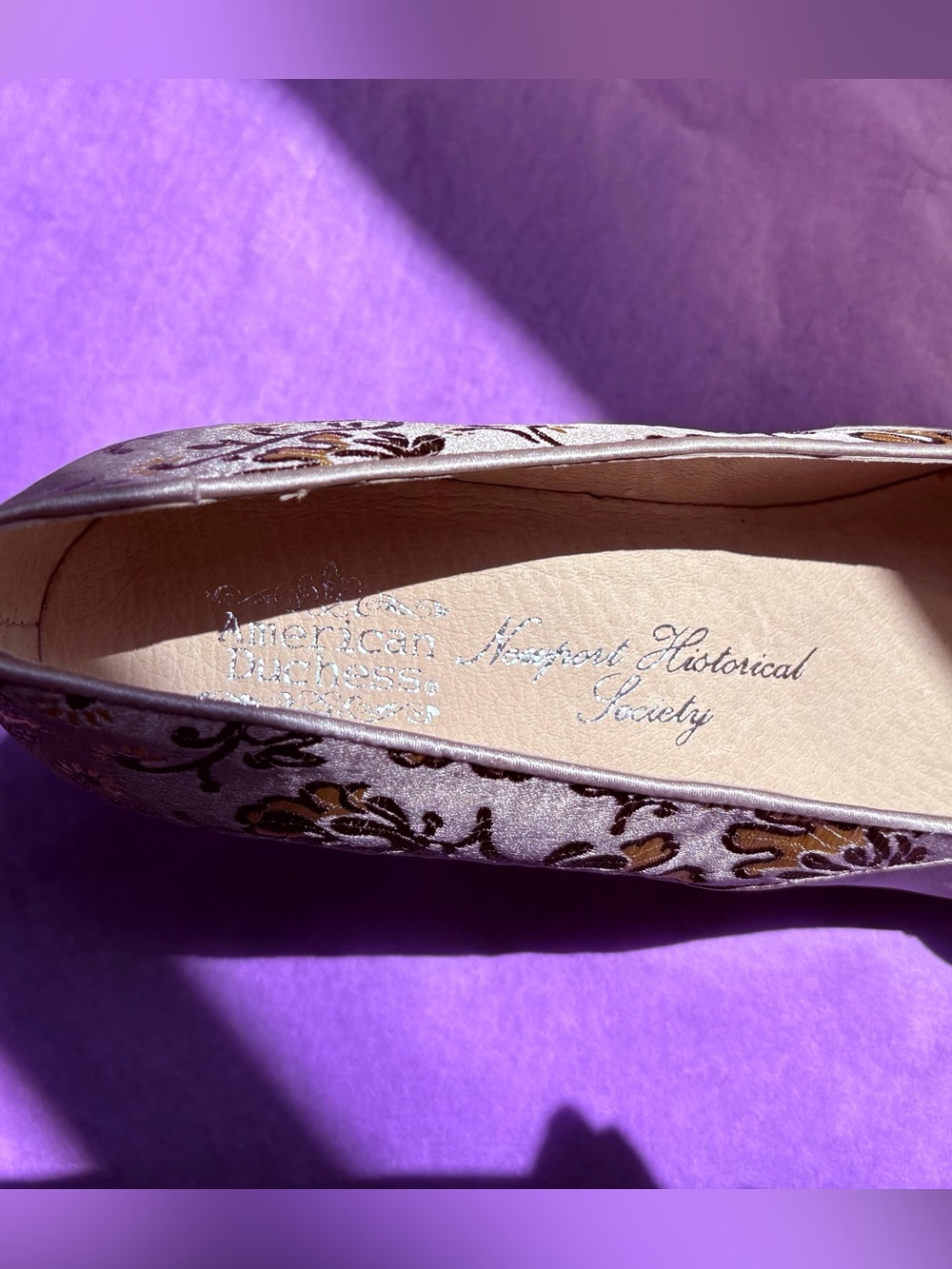 American Duchess Embroidered Cream Satin Bow Pumps with Gold Accents - Picture 6 of 12